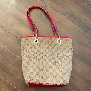 Gucci Bucket Tote